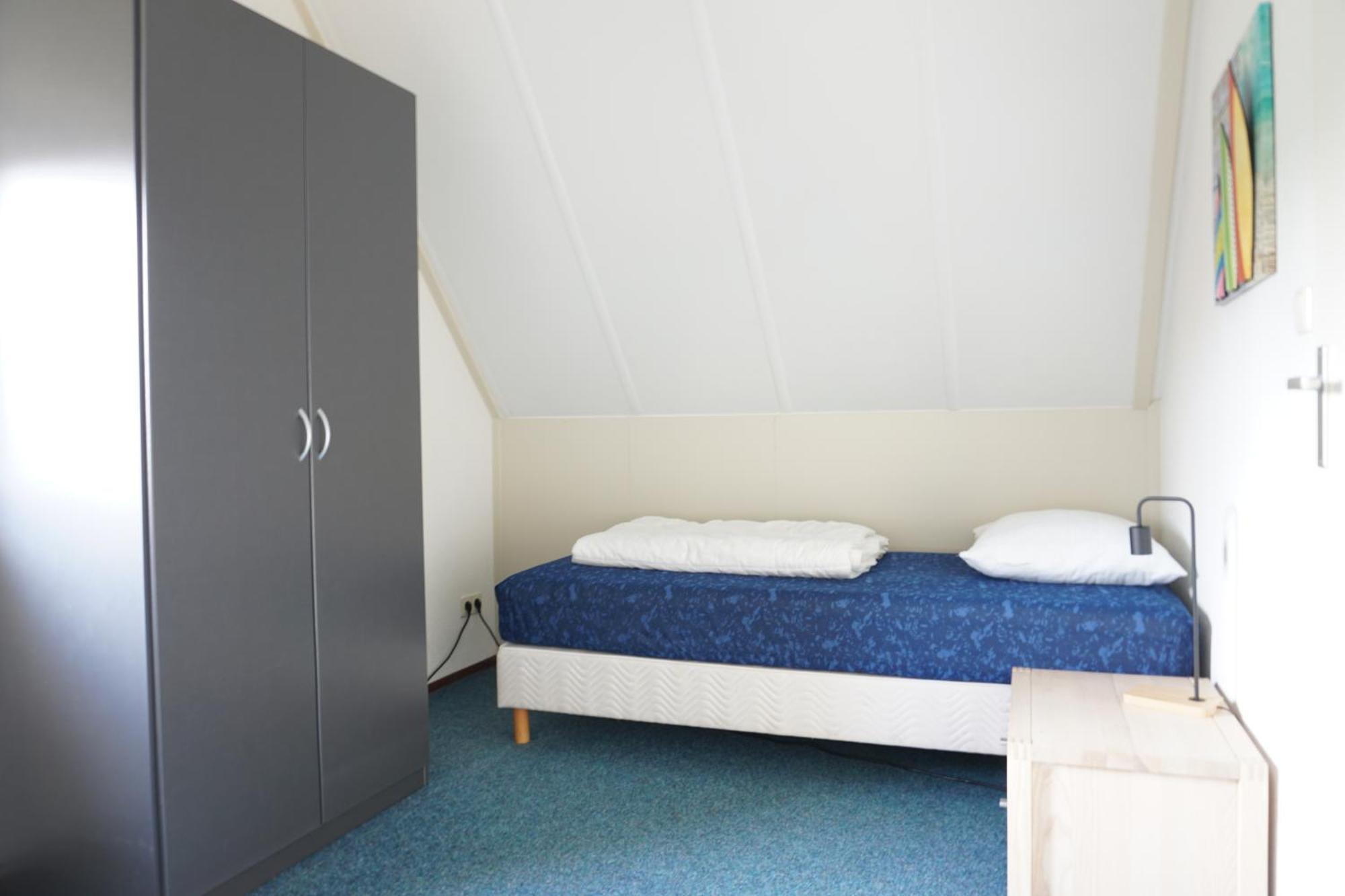 Vakantiehuis Kustverhuur, Park Schoneveld Stern 265 *